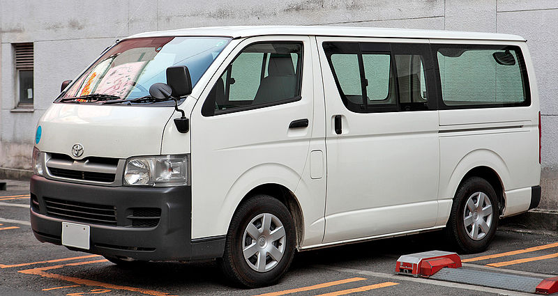 car used toyota hiace van