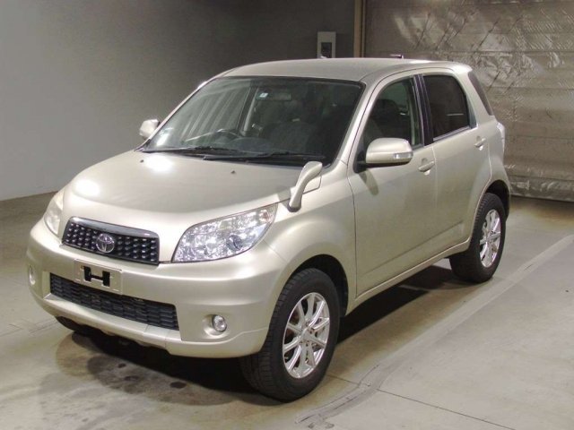 harga toyota rush 2010 type g