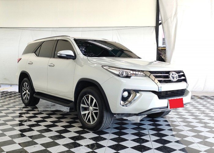 Used 2016 TOYOTA FORTUNER SUV for sale | every